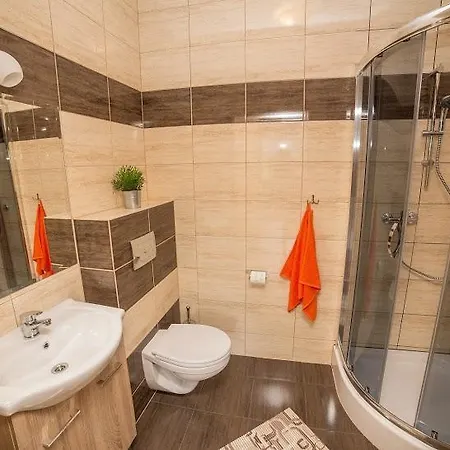 Zaglowy 5 アパート *